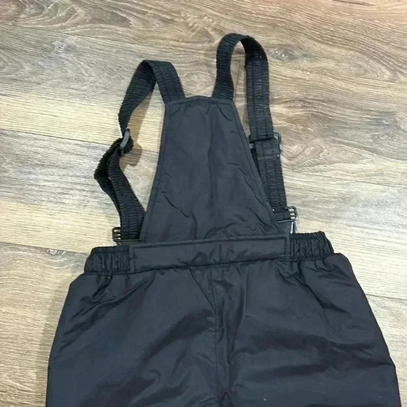 OshKosh B'gosh Snow Bibs Overalls Insulated Size 8 Unisex adjustable straps - Picture 7 of 9